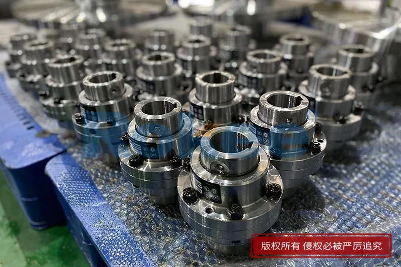 大型展览篷房传动鼓形齿联轴器误差补偿能力